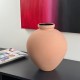 Poterie. Vase H.29cm en terre cuite interieur émaillé noir