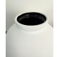 Poterie. Vase H.29cm blanc interieur émaillé noir